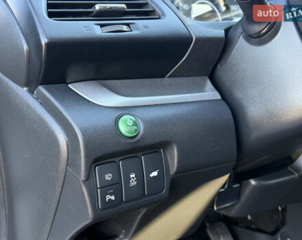 Белый Хонда СРВ, объемом двигателя 2.2 л и пробегом 254 тыс. км за 16950 $, фото 22 на Automoto.ua