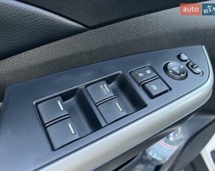 Білий Хонда СРВ, об'ємом двигуна 2.35 л та пробігом 179 тис. км за 16900 $, фото 30 на Automoto.ua