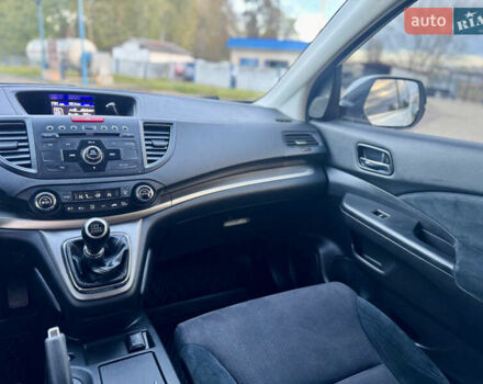 Хонда СРВ 2014 в Калуше на Automoto.ua Белый Хонда СРВ, объемом двигателя 1.6 л и пробегом 191 тыс. км за 14900 $, фото 40 на Automoto.ua