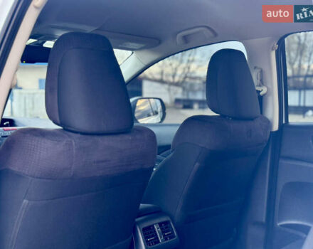 Хонда СРВ 2014 в Калуше на Automoto.ua Белый Хонда СРВ, объемом двигателя 1.6 л и пробегом 191 тыс. км за 14900 $, фото 44 на Automoto.ua
