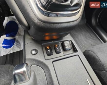 Білий Хонда СРВ, об'ємом двигуна 2.2 л та пробігом 280 тис. км за 15700 $, фото 26 на Automoto.ua