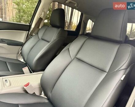 Білий Хонда СРВ, об'ємом двигуна 2.4 л та пробігом 171 тис. км за 14950 $, фото 14 на Automoto.ua