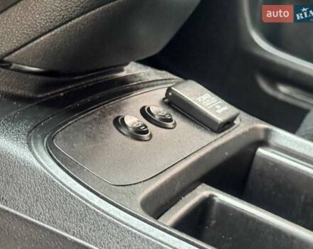 Білий Хонда СРВ, об'ємом двигуна 2.36 л та пробігом 164 тис. км за 14900 $, фото 32 на Automoto.ua