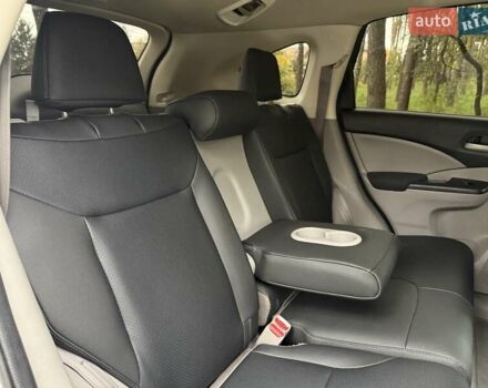 Хонда СРВ 2015 в Киеве на Automoto.ua Белый Хонда СРВ, объемом двигателя 2.4 л и пробегом 171 тыс. км за 14900 $, фото 27 на Automoto.ua