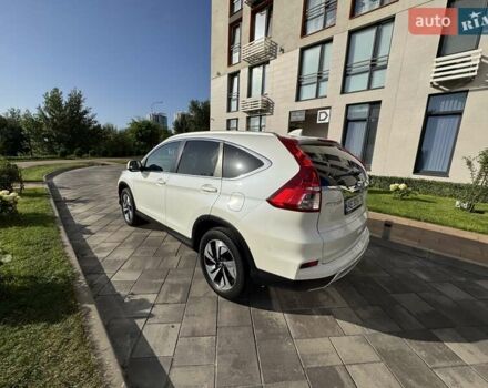 Хонда СРВ 2015 в Киеве на Automoto.ua Белый Хонда СРВ, объемом двигателя 2.36 л и пробегом 99 тыс. км за 19500 $, фото 7 на Automoto.ua