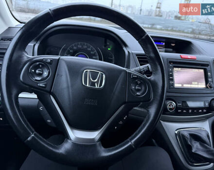 Белый Хонда СРВ, объемом двигателя 1.6 л и пробегом 176 тыс. км за 15800 $, фото 8 на Automoto.ua