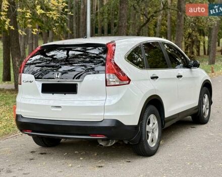Хонда СРВ 2015 в Киеве на Automoto.ua Белый Хонда СРВ, объемом двигателя 2.4 л и пробегом 171 тыс. км за 14900 $, фото 4 на Automoto.ua