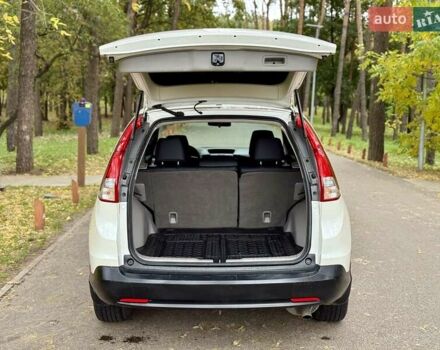 Белый Хонда СРВ, объемом двигателя 2.4 л и пробегом 171 тыс. км за 14950 $, фото 2 на Automoto.ua