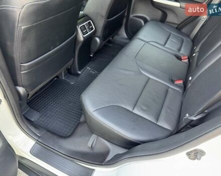 Хонда СРВ 2015 в Киеве на Automoto.ua Белый Хонда СРВ, объемом двигателя 2.36 л и пробегом 99 тыс. км за 19500 $, фото 18 на Automoto.ua