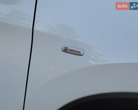 Белый Хонда СРВ, объемом двигателя 1.6 л и пробегом 176 тыс. км за 17890 $, фото 16 на Automoto.ua