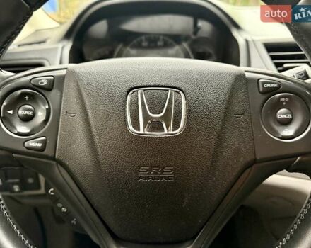 Хонда СРВ 2015 в Киеве на Automoto.ua Белый Хонда СРВ, объемом двигателя 2.4 л и пробегом 171 тыс. км за 14900 $, фото 14 на Automoto.ua