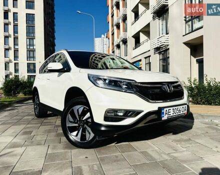 Хонда СРВ 2015 в Киеве на Automoto.ua Белый Хонда СРВ, объемом двигателя 2.36 л и пробегом 99 тыс. км за 19500 $, фото 3 на Automoto.ua