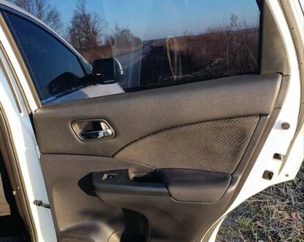 Белый Хонда СРВ, объемом двигателя 1.6 л и пробегом 199 тыс. км за 18400 $, фото 6 на Automoto.ua