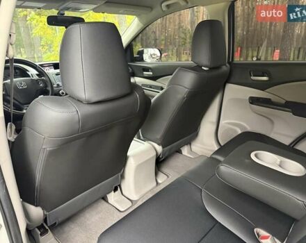 Хонда СРВ 2015 в Киеве на Automoto.ua Белый Хонда СРВ, объемом двигателя 2.4 л и пробегом 171 тыс. км за 14900 $, фото 22 на Automoto.ua