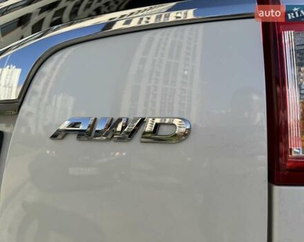 Хонда СРВ 2015 в Киеве на Automoto.ua Белый Хонда СРВ, объемом двигателя 2.36 л и пробегом 99 тыс. км за 19500 $, фото 2 на Automoto.ua