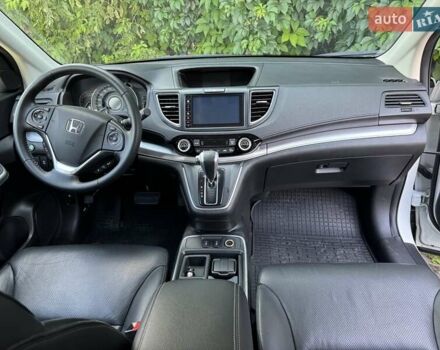 Хонда СРВ 2015 в Киеве на Automoto.ua Белый Хонда СРВ, объемом двигателя 2.36 л и пробегом 99 тыс. км за 19500 $, фото 32 на Automoto.ua