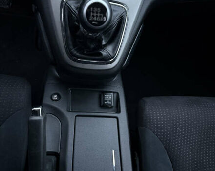 Белый Хонда СРВ, объемом двигателя 1.6 л и пробегом 176 тыс. км за 15800 $, фото 11 на Automoto.ua