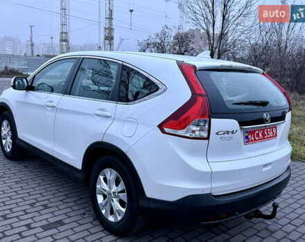 Белый Хонда СРВ, объемом двигателя 1.6 л и пробегом 176 тыс. км за 15800 $, фото 3 на Automoto.ua