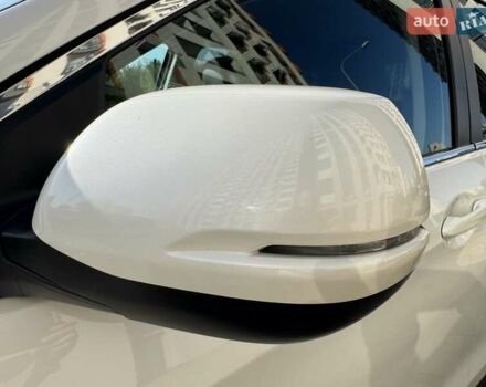 Хонда СРВ 2015 в Киеве на Automoto.ua Белый Хонда СРВ, объемом двигателя 2.36 л и пробегом 99 тыс. км за 19500 $, фото 11 на Automoto.ua