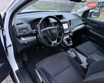 Белый Хонда СРВ, объемом двигателя 1.6 л и пробегом 176 тыс. км за 15800 $, фото 9 на Automoto.ua