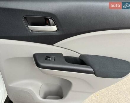 Белый Хонда СРВ, объемом двигателя 2.4 л и пробегом 171 тыс. км за 14950 $, фото 15 на Automoto.ua