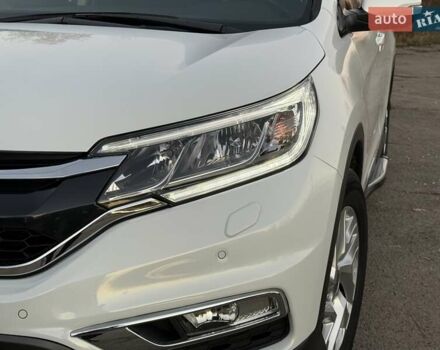 Белый Хонда СРВ, объемом двигателя 1.6 л и пробегом 176 тыс. км за 17890 $, фото 4 на Automoto.ua