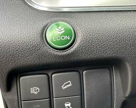 Хонда СРВ 2016 в Бершаде на Automoto.ua Белый Хонда СРВ, объемом двигателя 1.6 л и пробегом 136 тыс. км за 21950 $, фото 28 на Automoto.ua