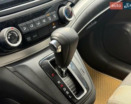 Белый Хонда СРВ, объемом двигателя 2.4 л и пробегом 184 тыс. км за 15690 $, фото 26 на Automoto.ua