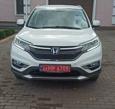 Хонда СРВ 2016 в Бершаде на Automoto.ua Белый Хонда СРВ, объемом двигателя 1.6 л и пробегом 136 тыс. км за 21950 $, фото 1 на Automoto.ua