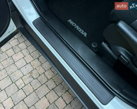Белый Хонда СРВ, объемом двигателя 1.6 л и пробегом 151 тыс. км за 19850 $, фото 67 на Automoto.ua