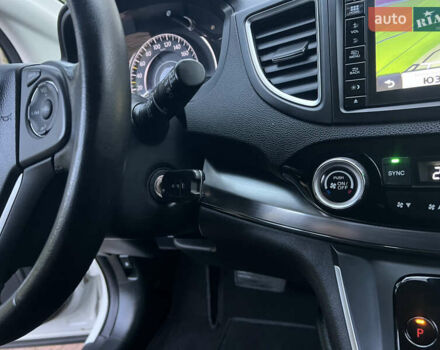 Белый Хонда СРВ, объемом двигателя 1.6 л и пробегом 151 тыс. км за 19850 $, фото 58 на Automoto.ua