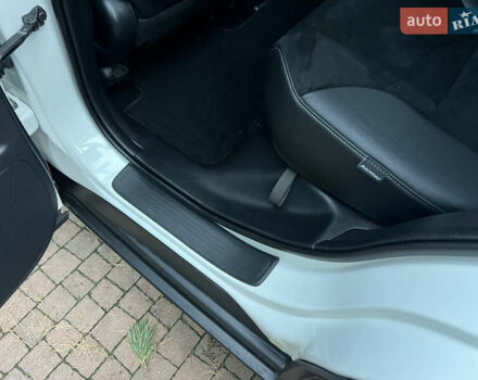 Белый Хонда СРВ, объемом двигателя 1.6 л и пробегом 151 тыс. км за 19850 $, фото 74 на Automoto.ua