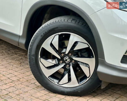 Белый Хонда СРВ, объемом двигателя 1.6 л и пробегом 151 тыс. км за 19850 $, фото 16 на Automoto.ua