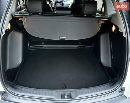 Белый Хонда СРВ, объемом двигателя 1.5 л и пробегом 101 тыс. км за 18300 $, фото 31 на Automoto.ua