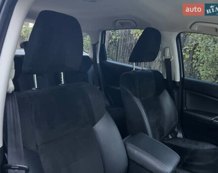 Белый Хонда СРВ, объемом двигателя 1.6 л и пробегом 151 тыс. км за 19850 $, фото 91 на Automoto.ua