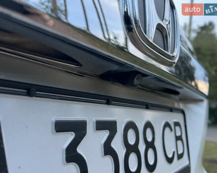 Белый Хонда СРВ, объемом двигателя 1.6 л и пробегом 151 тыс. км за 19850 $, фото 108 на Automoto.ua