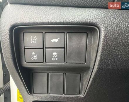 Белый Хонда СРВ, объемом двигателя 1.5 л и пробегом 178 тыс. км за 21200 $, фото 14 на Automoto.ua