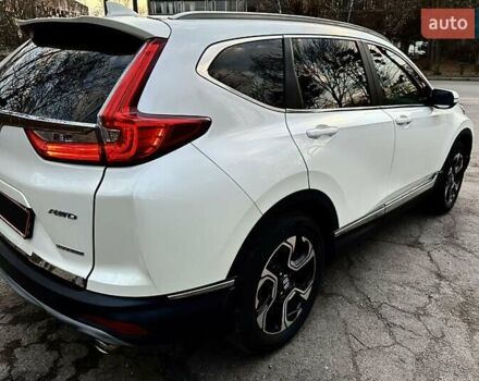 Белый Хонда СРВ, объемом двигателя 1.5 л и пробегом 101 тыс. км за 18300 $, фото 4 на Automoto.ua