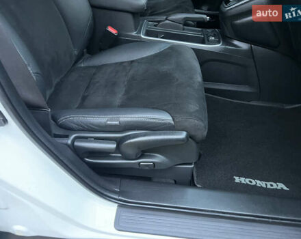 Белый Хонда СРВ, объемом двигателя 1.6 л и пробегом 151 тыс. км за 19850 $, фото 90 на Automoto.ua