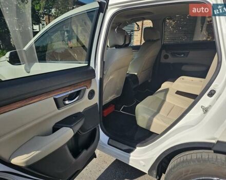 Белый Хонда СРВ, объемом двигателя 1.5 л и пробегом 192 тыс. км за 21000 $, фото 1 на Automoto.ua