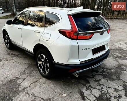 Белый Хонда СРВ, объемом двигателя 1.5 л и пробегом 101 тыс. км за 18300 $, фото 6 на Automoto.ua