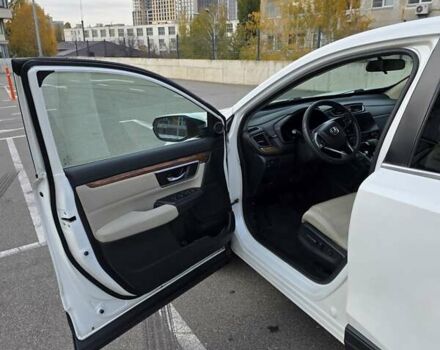 Белый Хонда СРВ, объемом двигателя 1.5 л и пробегом 115 тыс. км за 19500 $, фото 31 на Automoto.ua