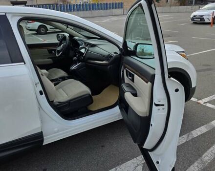 Белый Хонда СРВ, объемом двигателя 1.5 л и пробегом 115 тыс. км за 19500 $, фото 16 на Automoto.ua