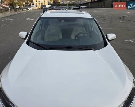 Белый Хонда СРВ, объемом двигателя 1.5 л и пробегом 115 тыс. км за 19500 $, фото 2 на Automoto.ua