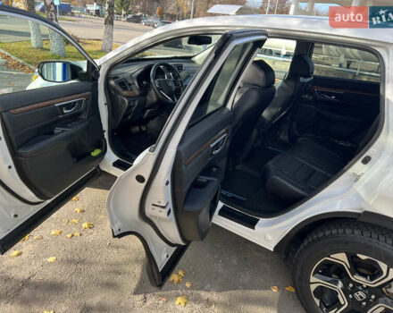 Белый Хонда СРВ, объемом двигателя 1.5 л и пробегом 148 тыс. км за 19850 $, фото 11 на Automoto.ua