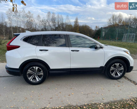 Белый Хонда СРВ, объемом двигателя 2.36 л и пробегом 70 тыс. км за 21500 $, фото 3 на Automoto.ua