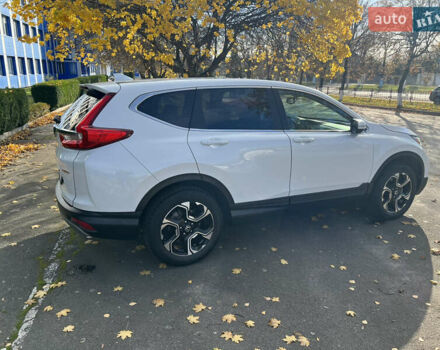 Белый Хонда СРВ, объемом двигателя 1.5 л и пробегом 148 тыс. км за 19850 $, фото 5 на Automoto.ua