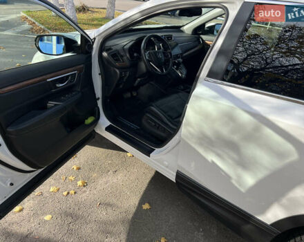 Белый Хонда СРВ, объемом двигателя 1.5 л и пробегом 148 тыс. км за 19850 $, фото 9 на Automoto.ua