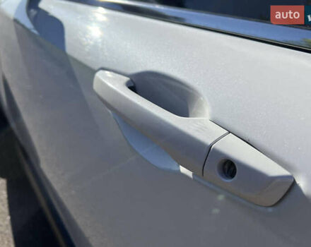 Белый Хонда СРВ, объемом двигателя 1.99 л и пробегом 45 тыс. км за 36700 $, фото 7 на Automoto.ua