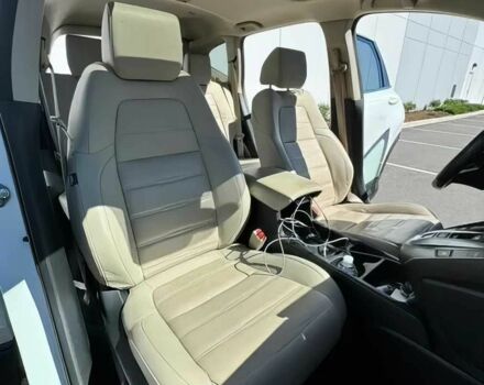 Белый Хонда СРВ, объемом двигателя 2 л и пробегом 17 тыс. км за 9900 $, фото 6 на Automoto.ua